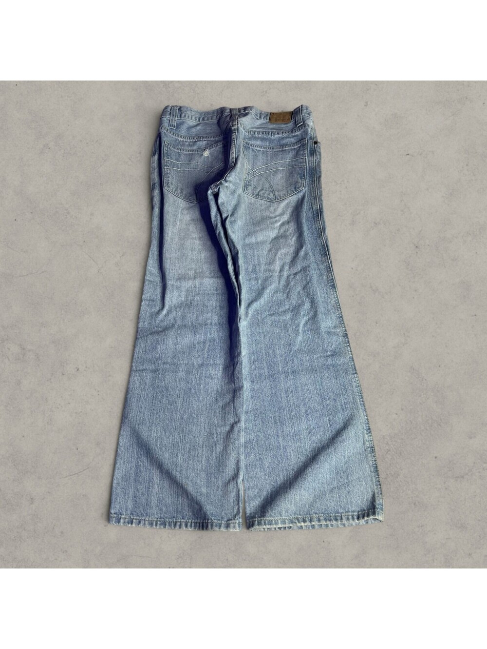 Flypaper Wide Leg Baggy Flared Denim Faded Distressed Jeans Size 32x30
